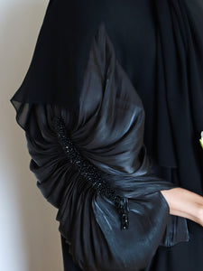 Zeeya Abaya in Black