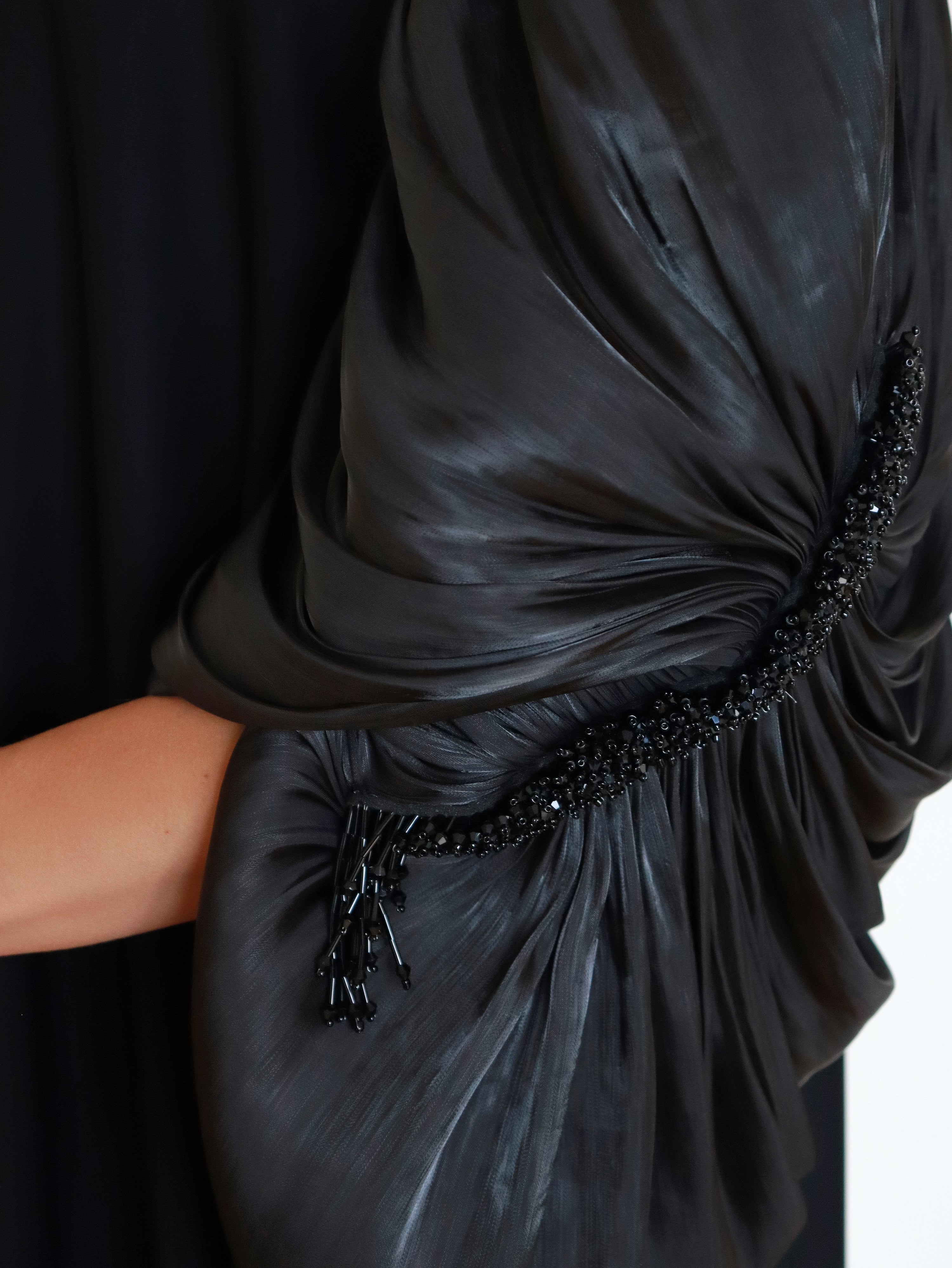 Zeeya Abaya in Black