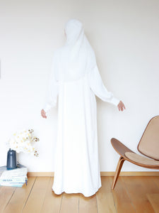 Aisya Abaya in Off White