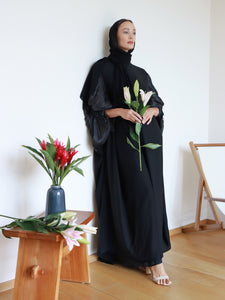 Zeeya Abaya in Black