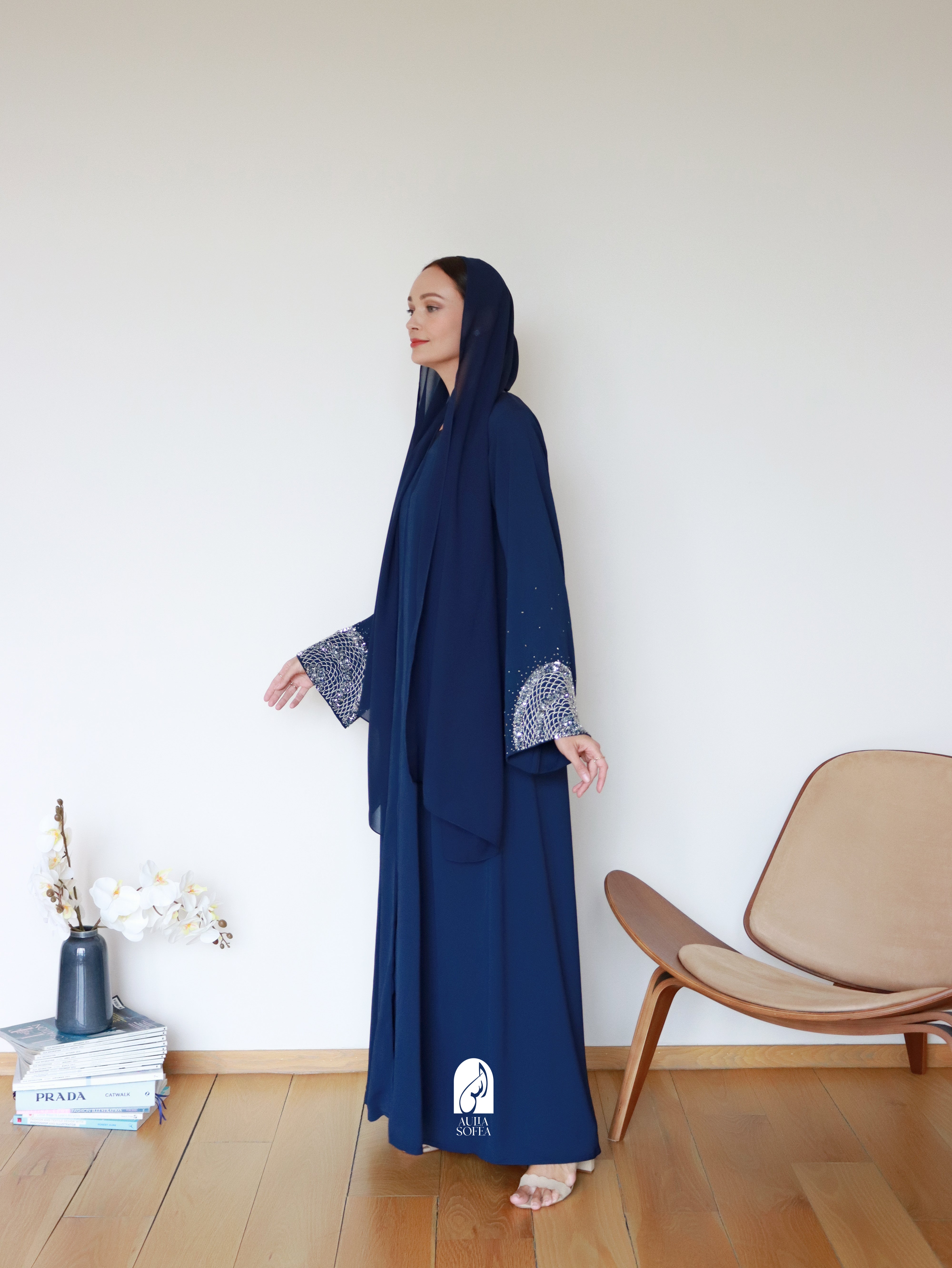 Nuhaa Abaya in Navy Blue