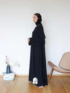 Hanaa Abaya in Black