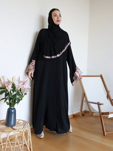 Zakiyya Abaya in Black