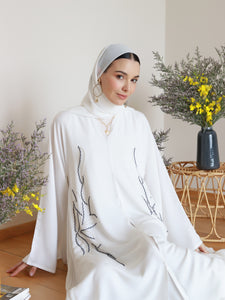 Zafeera Abaya in Off White