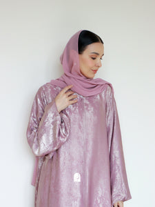 Esra Abaya in Lavender