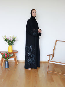 Aara Abaya in Black