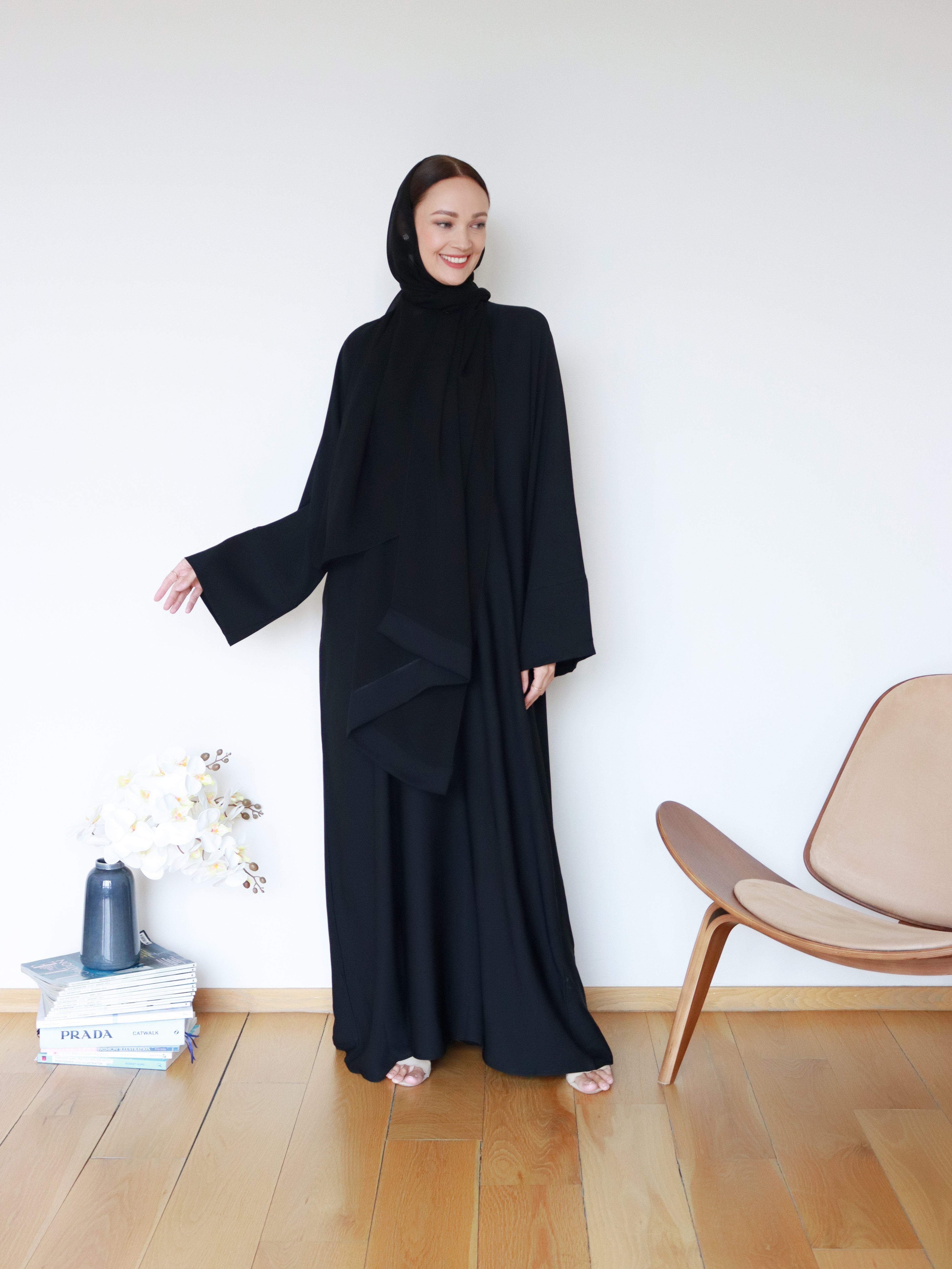 Aila Abaya in Black