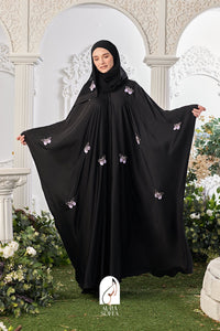 Selena Abaya