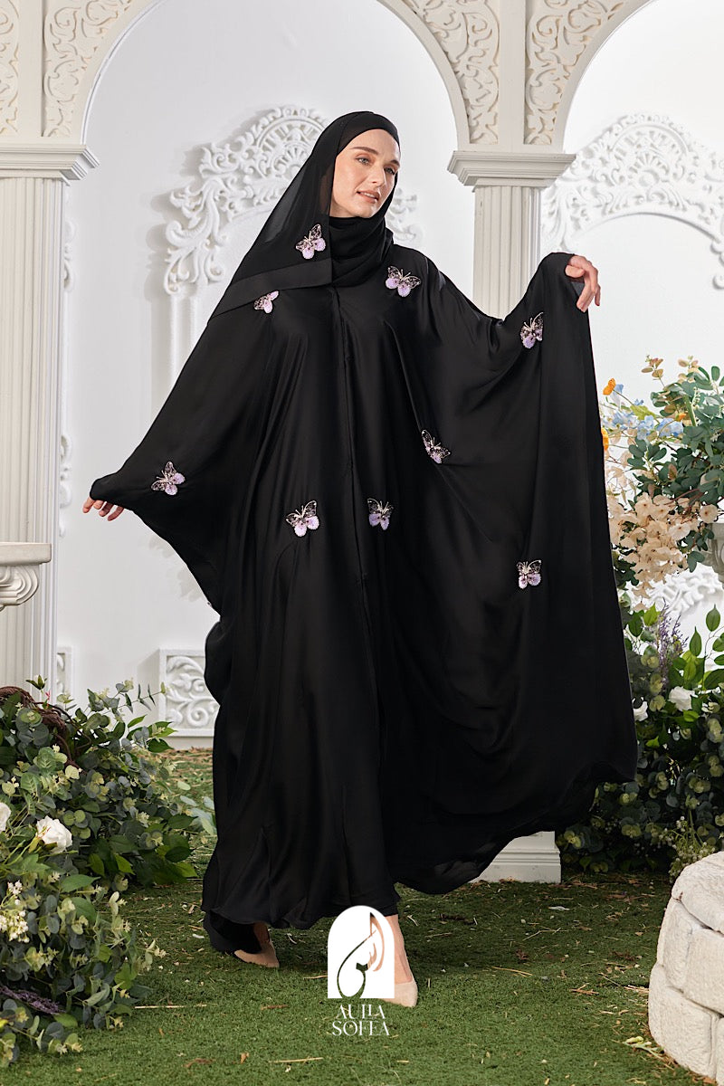 Selena Abaya