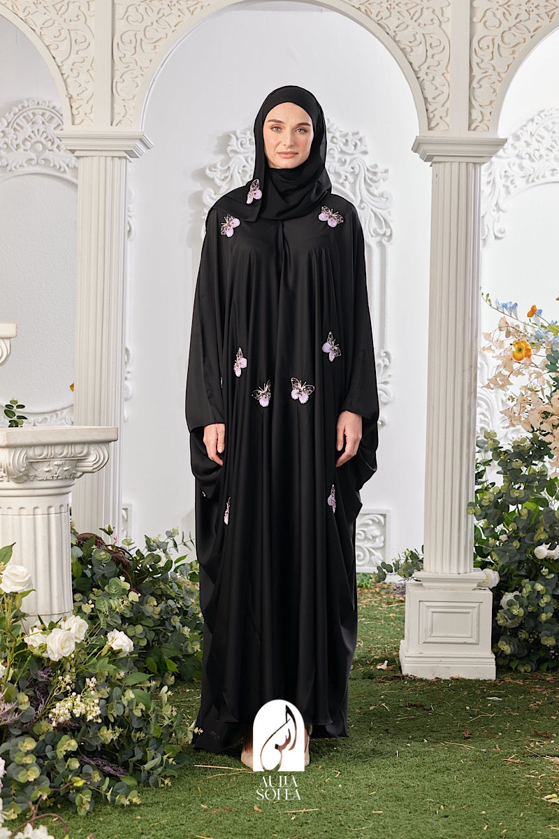 Selena Abaya