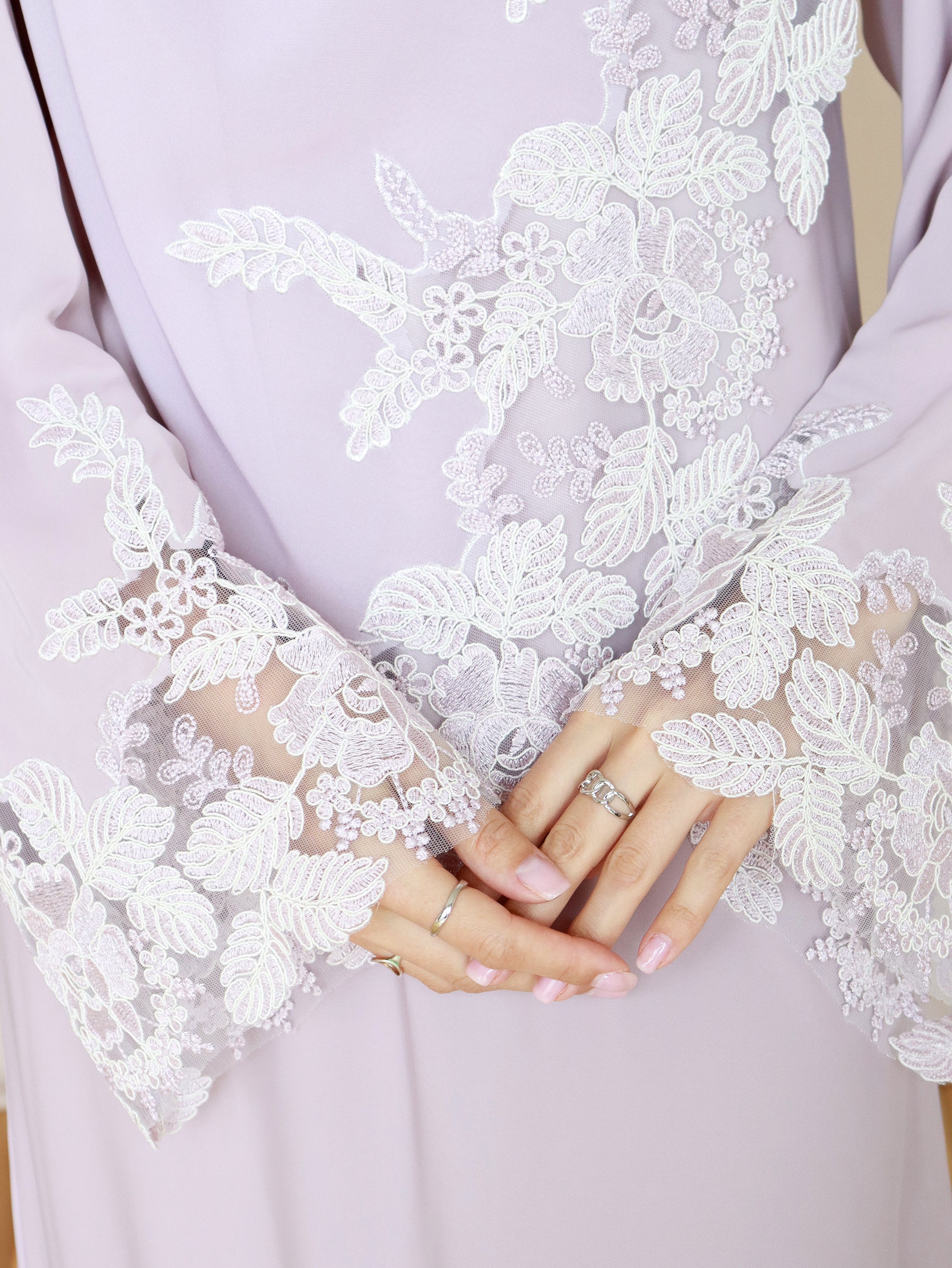 Fouzia Abaya in Dusty Lilac