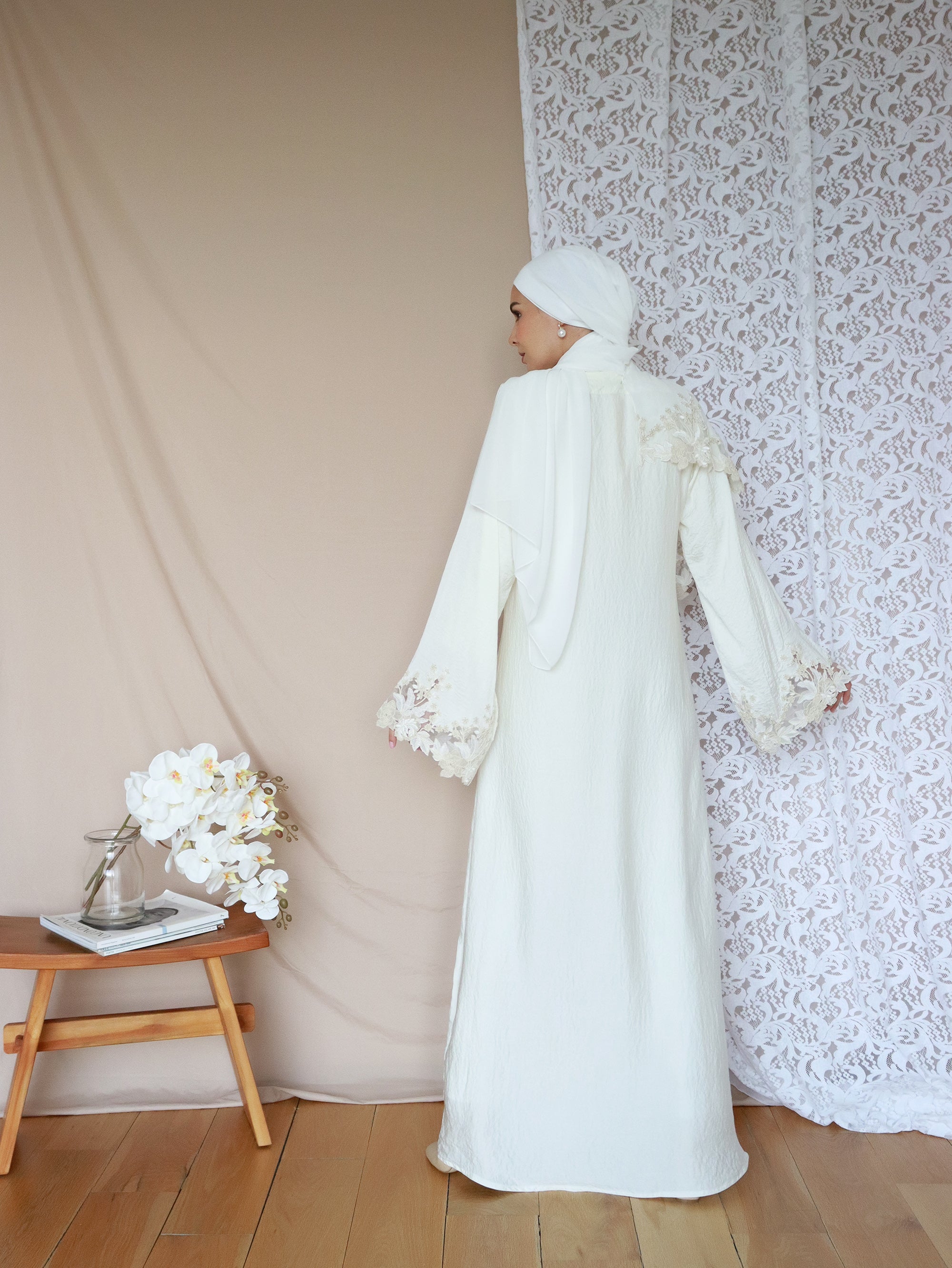 Adelia Abaya in Off White