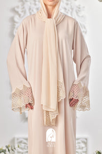 Amalia Abaya in Nude