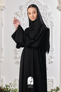 Aaira Abaya in Black