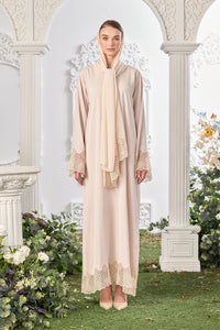 Amalia Abaya in Nude