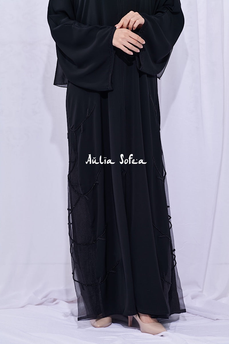 Hayraa Abaya in Black