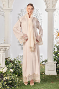 Amalia Abaya in Nude