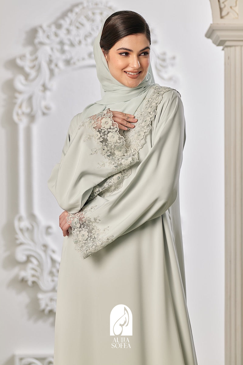 Zahia Abaya in Soft Green (Preciosa Crystal)