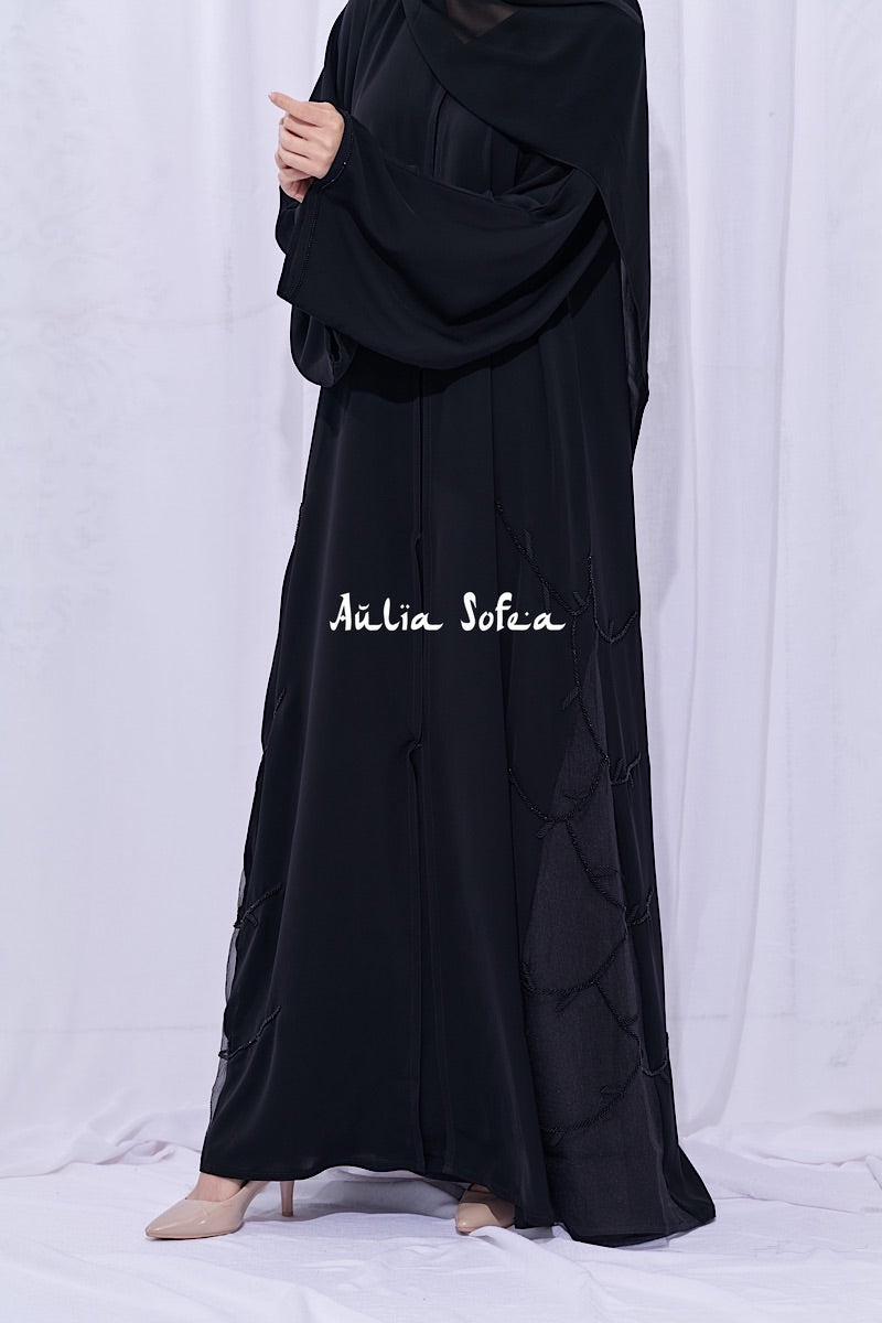 Hayraa Abaya in Black