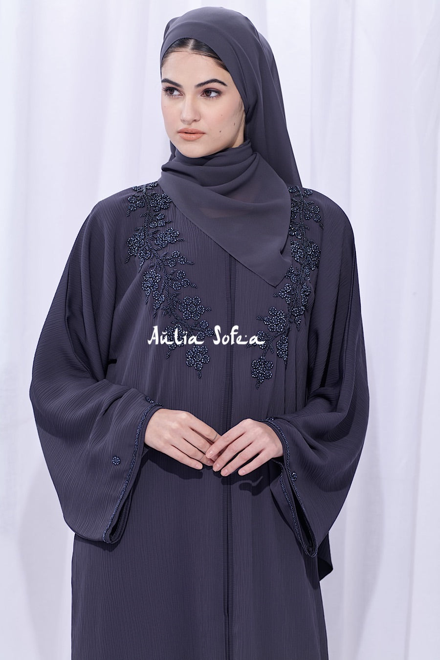 Yosra Abaya (Available in 3 colors)