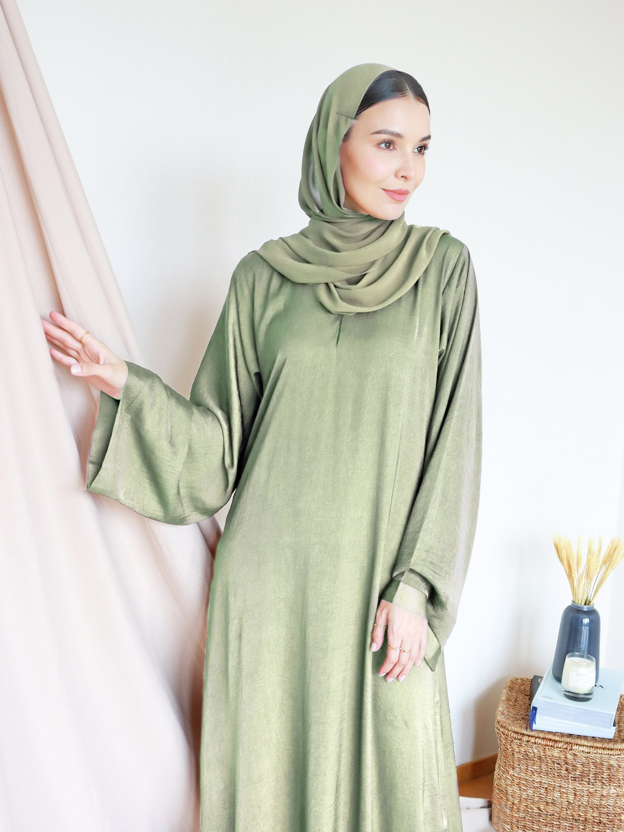 Rania Abaya (Available in 24 colors)