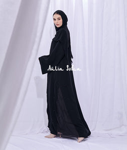 Hayraa Abaya in Black