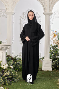 Aaira Abaya in Black