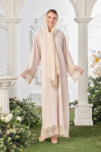 Amalia Abaya in Nude